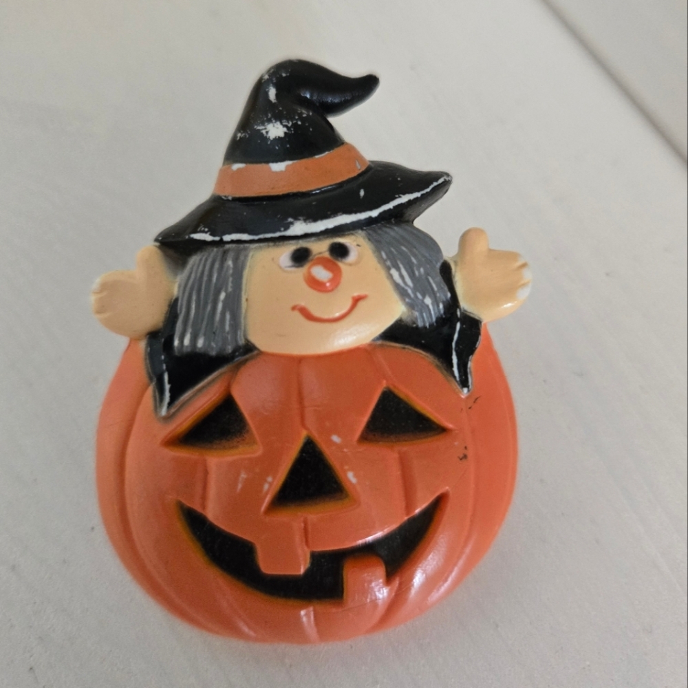 Vintage Enesco Halloween Pumpkin Witch Brooch Pin